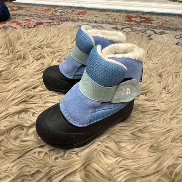 The North face toddler snow boots size 9 - Picture 2 of 8